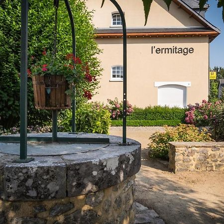 Logis L'Ermitage Hotel & Restaurant Saulges Buitenkant foto