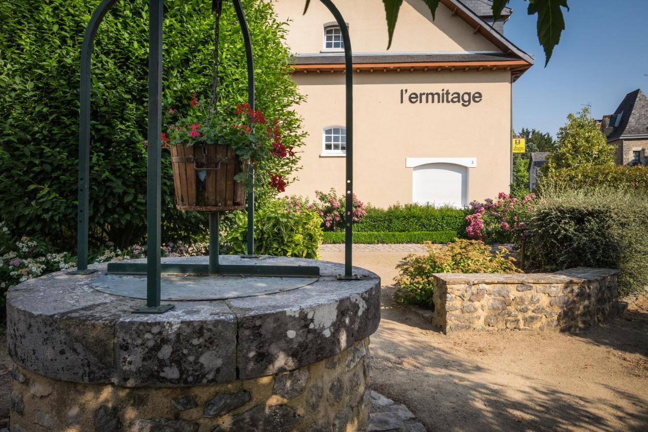 Logis L'Ermitage Hotel & Restaurant Saulges Buitenkant foto