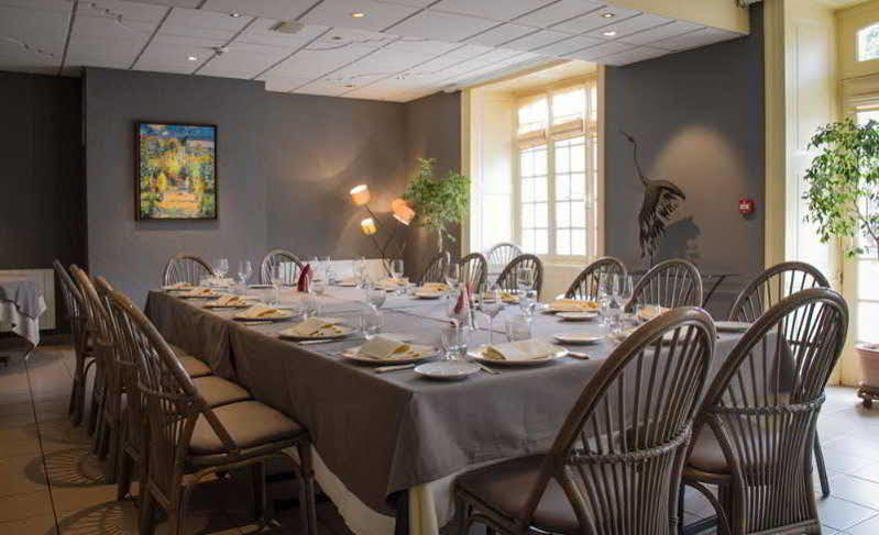 Logis L'Ermitage Hotel & Restaurant Saulges Buitenkant foto